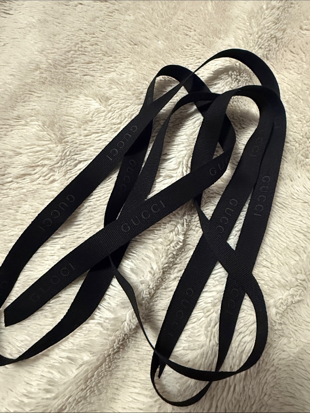 GUCCI Ribbon Lace 83”